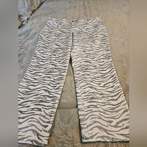 Chicos size 3 Silver Animal print ankle jeans